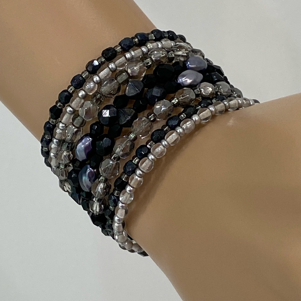 NWOT Beautiful Wrap Beaded Bracelet